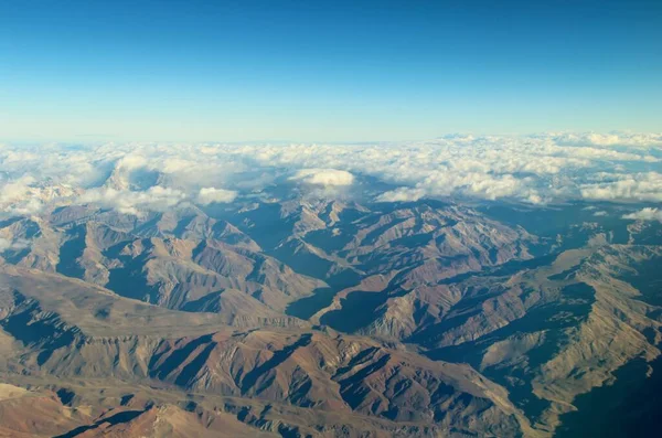 Hermosa Vista Aérea Las Montañas Las Nubes —  Fotos de Stock