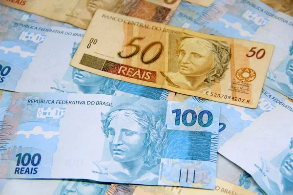 Бразильские Деньги Крупным Планом — стоковое фото