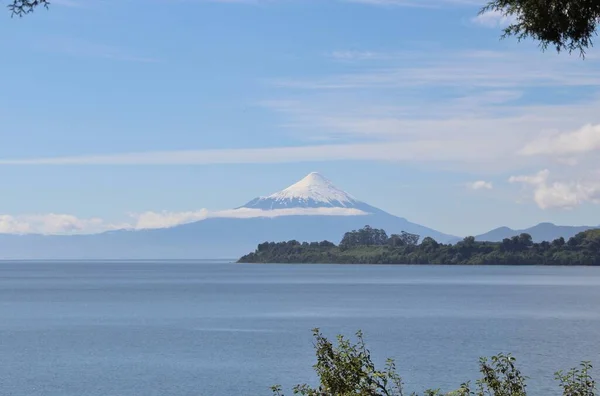 Vista Panorâmica Vulcão Com Neve Chile — Fotografia de Stock