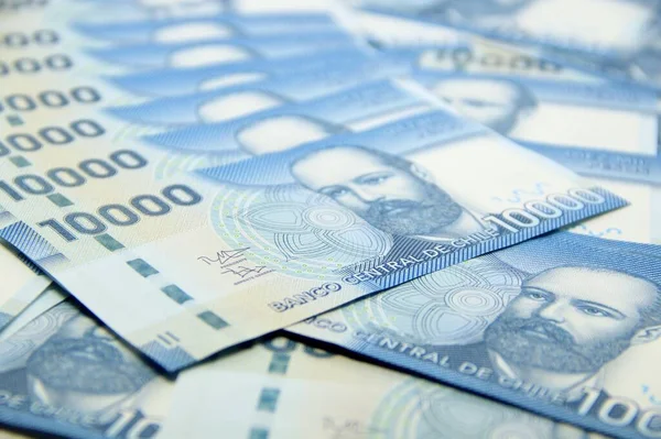 Şili pezosu. Yakın çekim faturaları.