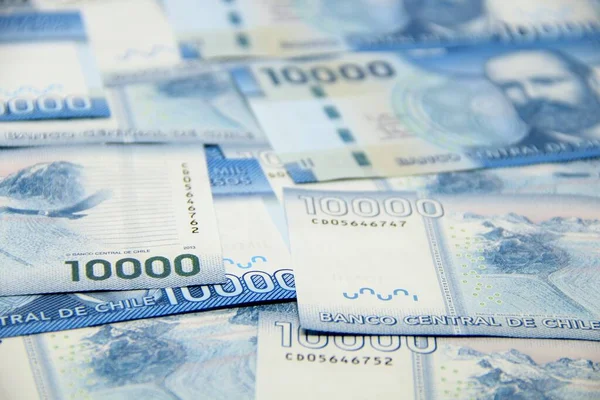 Şili pezosu. Yakın çekim faturaları.