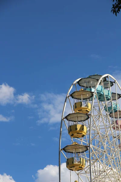 Ferris Wheel Blue Sky Background Royalty Free Stock Photos