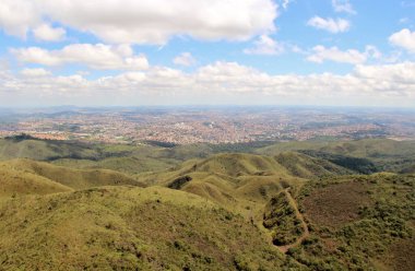Brezilya 'nın Belo Horizonte şehrinin güzel hava manzarası