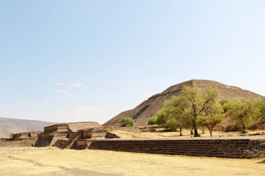 Teotihuacan manzarası, Meksika 'da antik bir şehir.