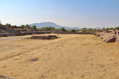 Teotihuacan manzarası, Meksika 'da antik bir şehir.