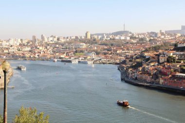 Mimari manzara, binalar ve caddeler liman kenti, Porto, Portekiz