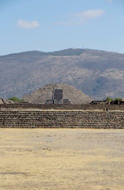 Teotihuacan manzarası, Meksika 'da antik bir şehir.