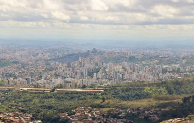 Brezilya 'nın Belo Horizonte şehrinin güzel hava manzarası