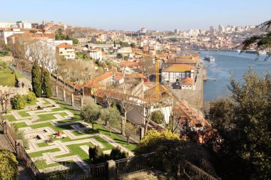 Mimari manzara, binalar ve caddeler liman kenti, Porto, Portekiz