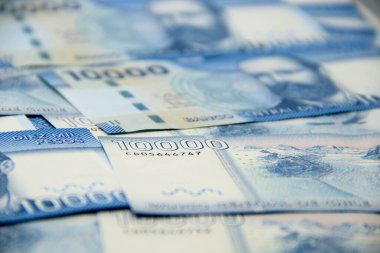 Şili pezosu. Yakın çekim faturaları.