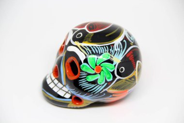 Beyaz arkaplanda Meksika kafatası