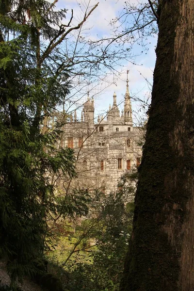 Pohled Architekturu Fasády Budov Zahradu Palácového Komplexu Quinta Regaleira Sintra — Stock fotografie