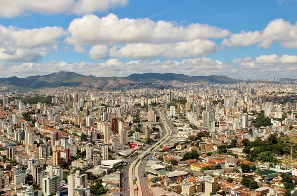 Brezilya 'nın Belo Horizonte şehrinin güzel hava manzarası