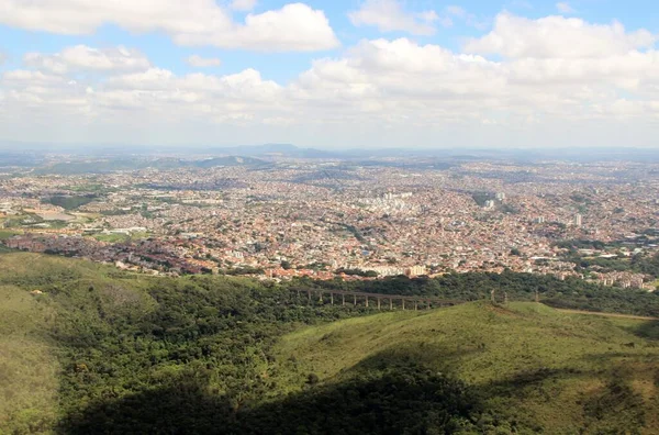 Brezilya 'nın Belo Horizonte şehrinin güzel hava manzarası