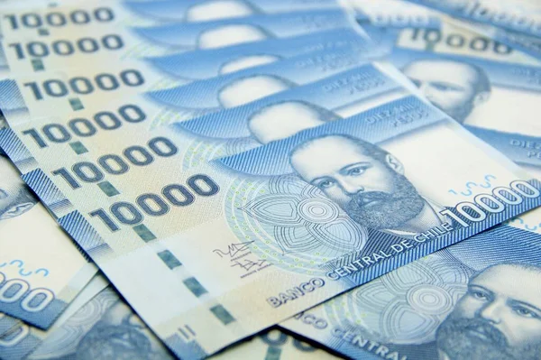 Şili pezosu. Yakın çekim faturaları.