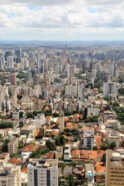 Brezilya 'nın Belo Horizonte şehrinin güzel hava manzarası