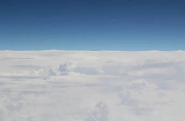 Nuages Blancs Dans Ciel Bleu — Photo