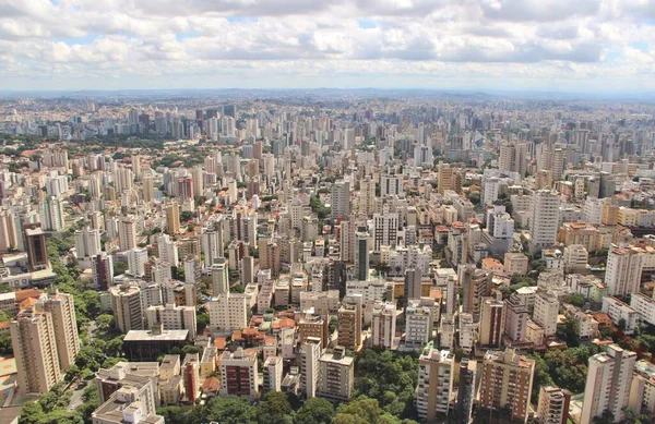 Brezilya 'nın Belo Horizonte şehrinin güzel hava manzarası