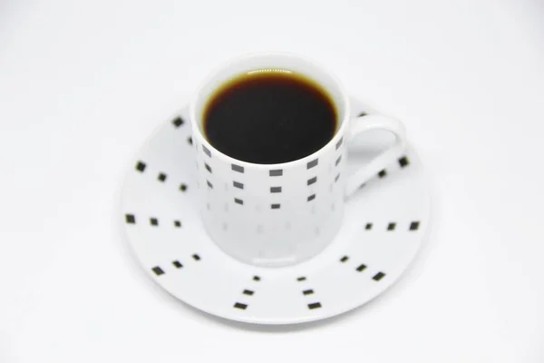 Vue Une Tasse Café Pleine Sur Une Soucoupe Fond Blanc — Photo