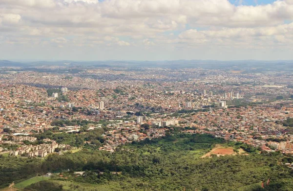 Brezilya 'nın Belo Horizonte şehrinin güzel hava manzarası