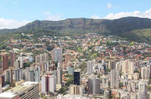 Brezilya 'nın Belo Horizonte şehrinin güzel hava manzarası