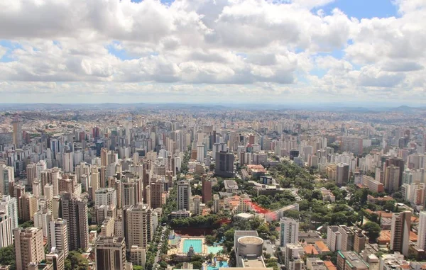 Brezilya 'nın Belo Horizonte şehrinin güzel hava manzarası