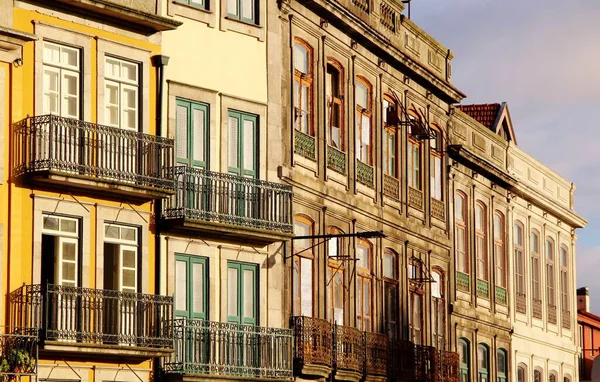 Vista Arquitectura Fachadas Edificios Calles Ciudad Portuaria Oporto Portugal — Foto de Stock