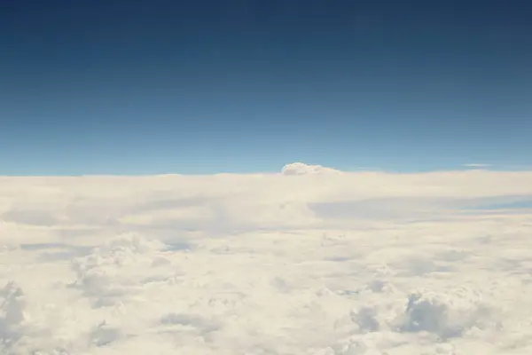 Nuages Blancs Dans Ciel Bleu — Photo