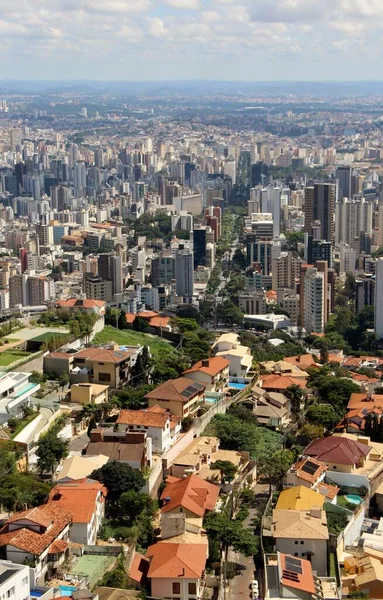 Brezilya 'nın Belo Horizonte şehrinin güzel hava manzarası