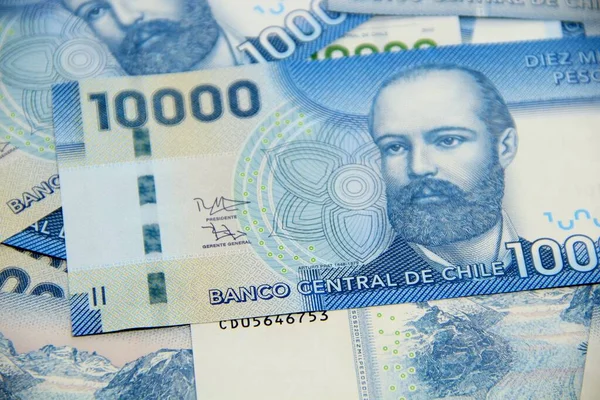 Şili pezosu. Yakın çekim faturaları.