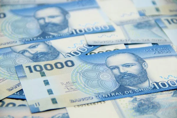 Şili pezosu. Yakın çekim faturaları.