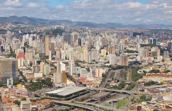 Brezilya 'nın Belo Horizonte şehrinin güzel hava manzarası