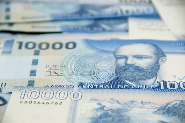 Şili pezosu. Yakın çekim faturaları.