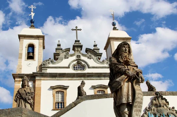 18. yüzyılın ikinci yarısında Bon Jesus de Matosinhos 'daki farklı Hıristiyan peygamberlerin heykelleri, Brezilya' nın Kongonhas şehrinde Haç Yolu 'na adanmış rokoko kilisesi. 