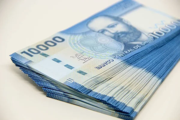 Şili pezosu. Yakın çekim faturaları.