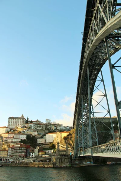 Mimari manzara, binalar ve caddeler liman kenti, Porto, Portekiz