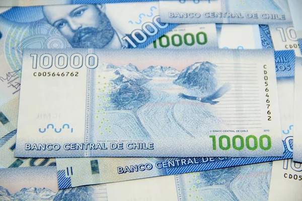 Şili pezosu. Yakın çekim faturaları.