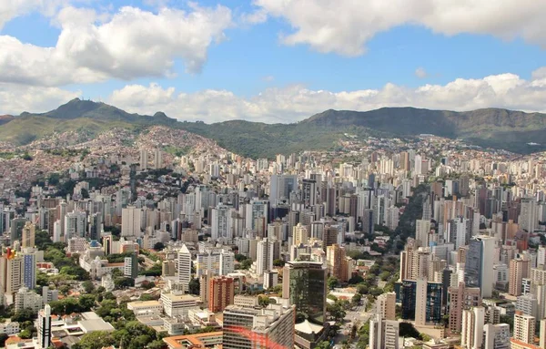 Brezilya 'nın Belo Horizonte şehrinin güzel hava manzarası