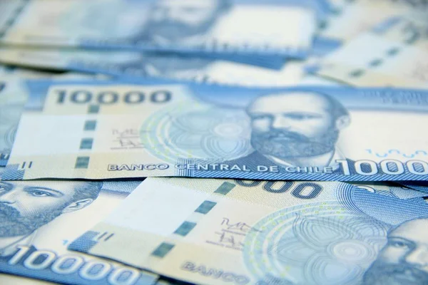 Şili pezosu. Yakın çekim faturaları.