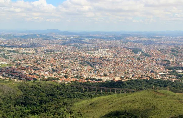 Brezilya 'nın Belo Horizonte şehrinin güzel hava manzarası