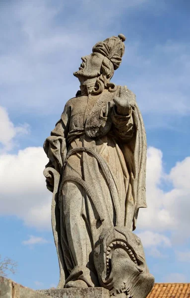 18. yüzyılın ikinci yarısında Bon Jesus de Matosinhos 'daki farklı Hıristiyan peygamberlerin heykelleri, Brezilya' nın Kongonhas şehrinde Haç Yolu 'na adanmış rokoko kilisesi. 