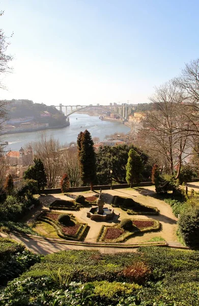 Mimari manzara, binalar ve caddeler liman kenti, Porto, Portekiz