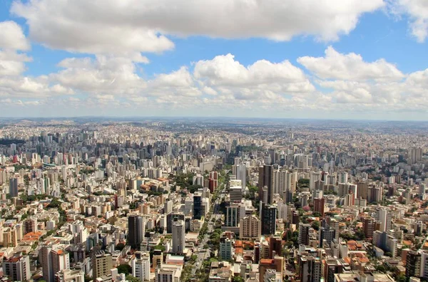 Brezilya 'nın Belo Horizonte şehrinin güzel hava manzarası