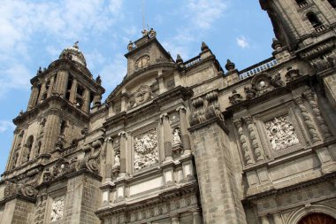 Mexico City 'de sömürge tarzı bir katedral.