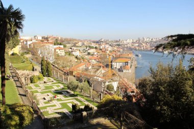 Mimari manzara, binalar ve caddeler liman kenti, Porto, Portekiz