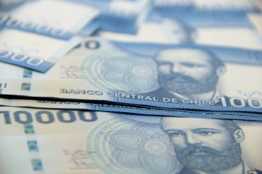 Şili pezosu. Yakın çekim faturaları.