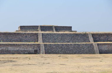 Teotihuacan manzarası, Meksika 'da antik bir şehir.