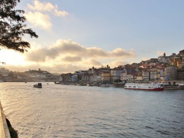Mimari manzara, binalar ve caddeler liman kenti, Porto, Portekiz