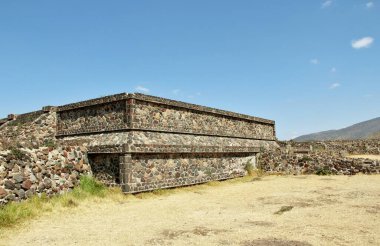 Teotihuacan manzarası, Meksika 'da antik bir şehir.