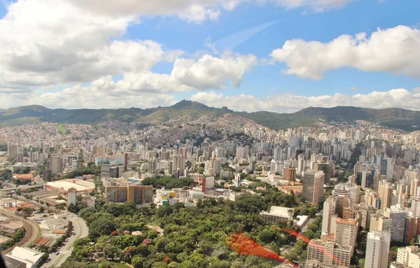 Brezilya 'nın Belo Horizonte şehrinin güzel hava manzarası